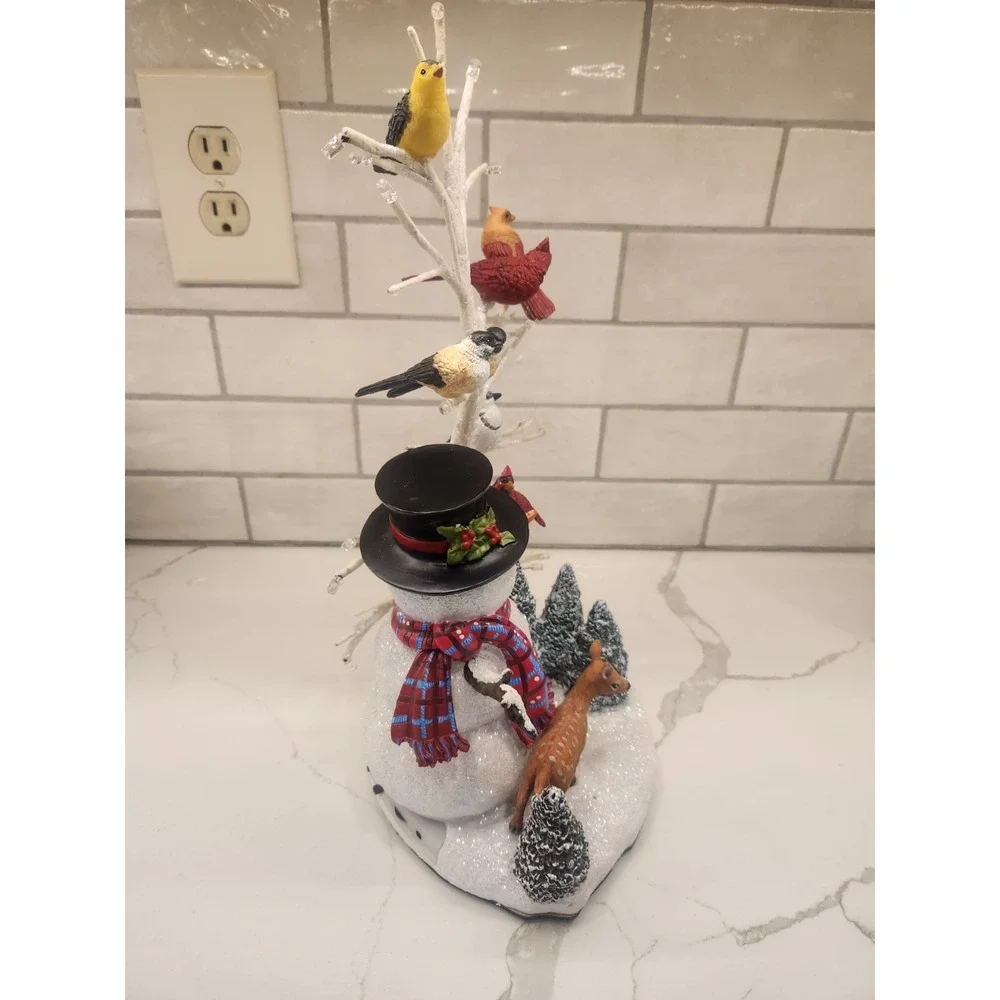 Bradford Exchange Winters Gathering Illuminated Musical Figurine See Description